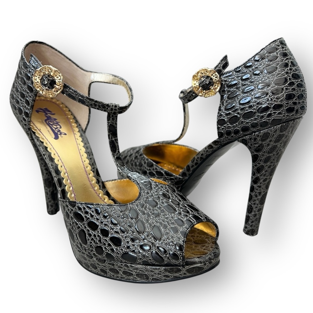 Hale Bob Alligator Leather Peep-toe T-strap Heels
